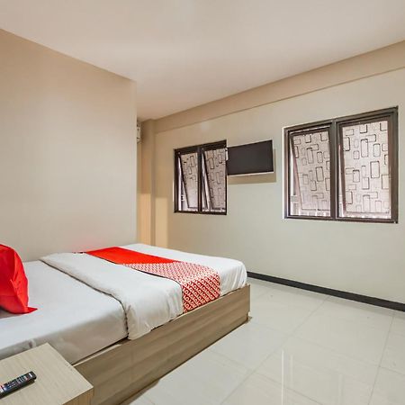 Ace Business Hotel Galaxy Surabaya Eksteriør billede